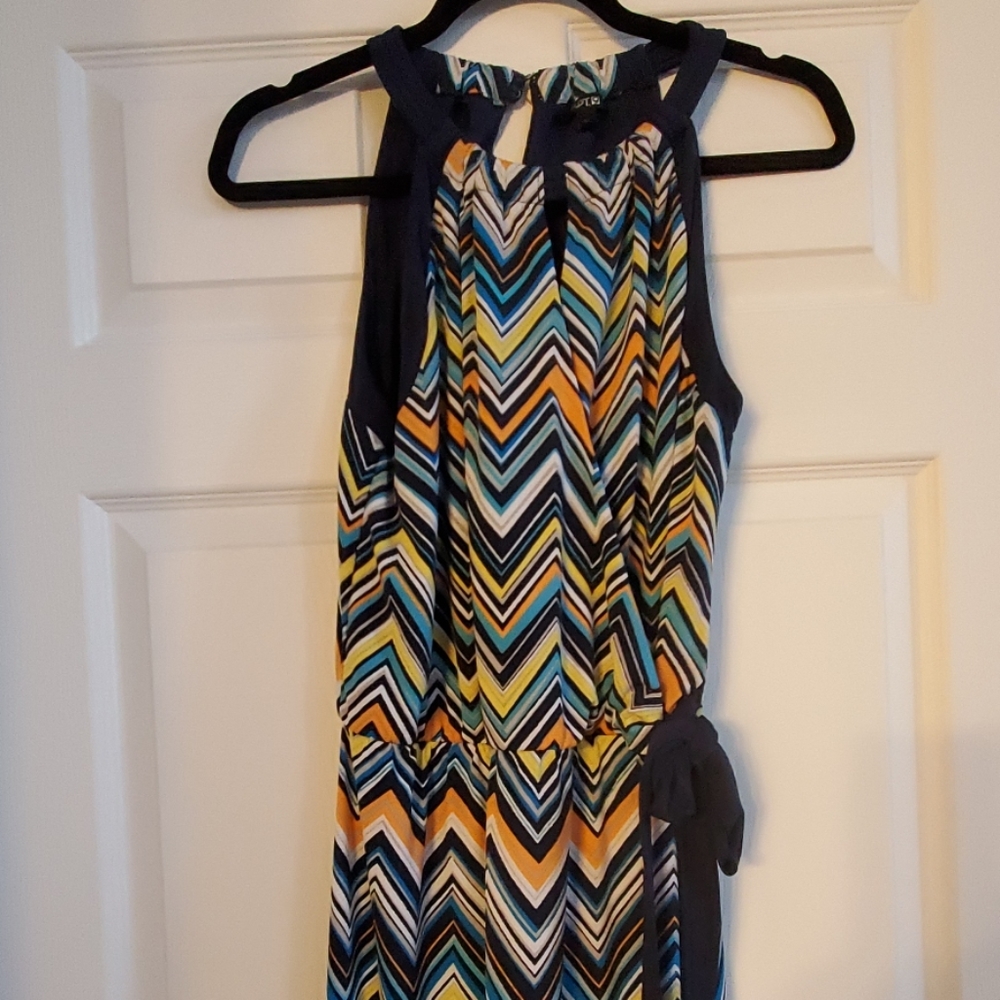 Dress - Picture 2 of 3